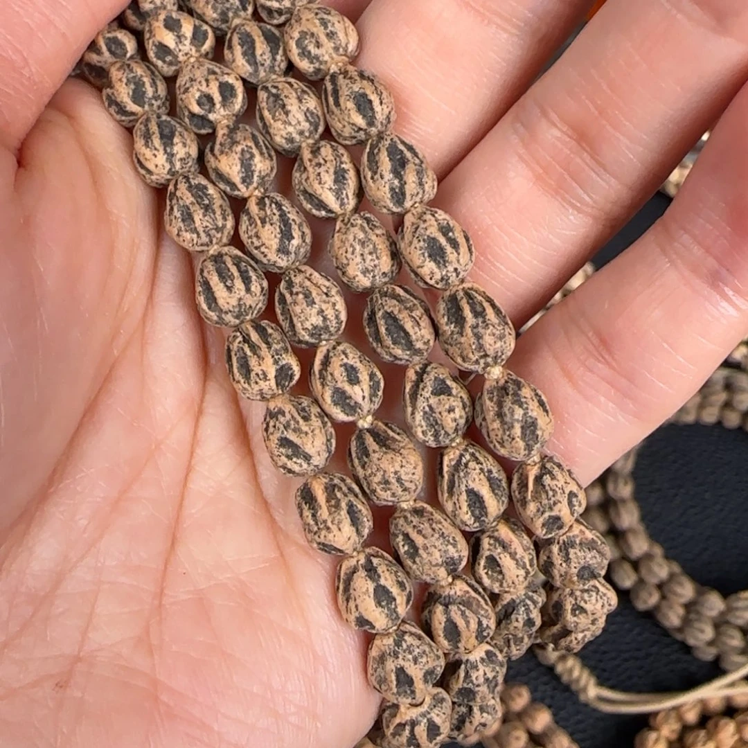 A***K柏香籽/百香籽吊坠