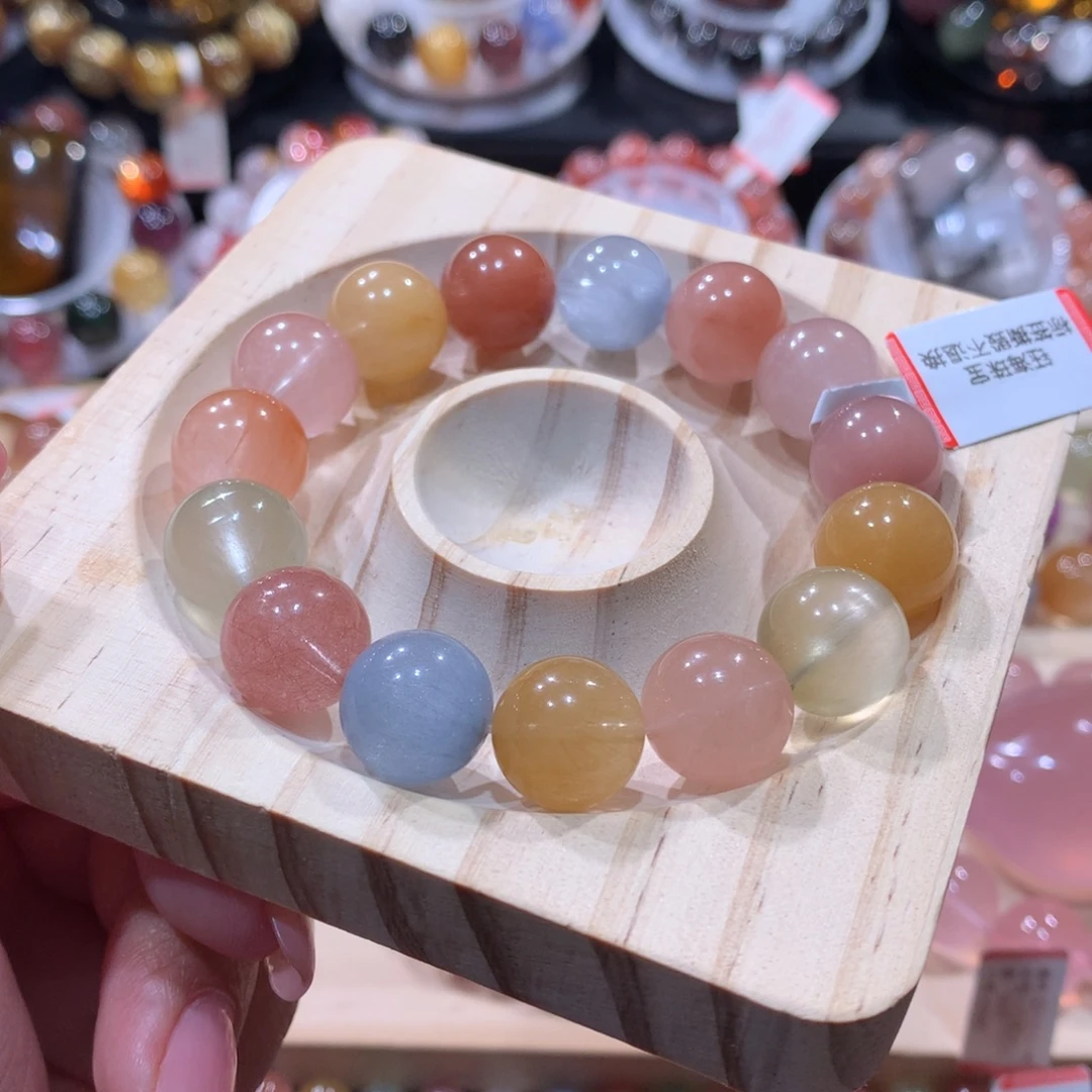 水晶未镶嵌手链彩兔毛手链13左右