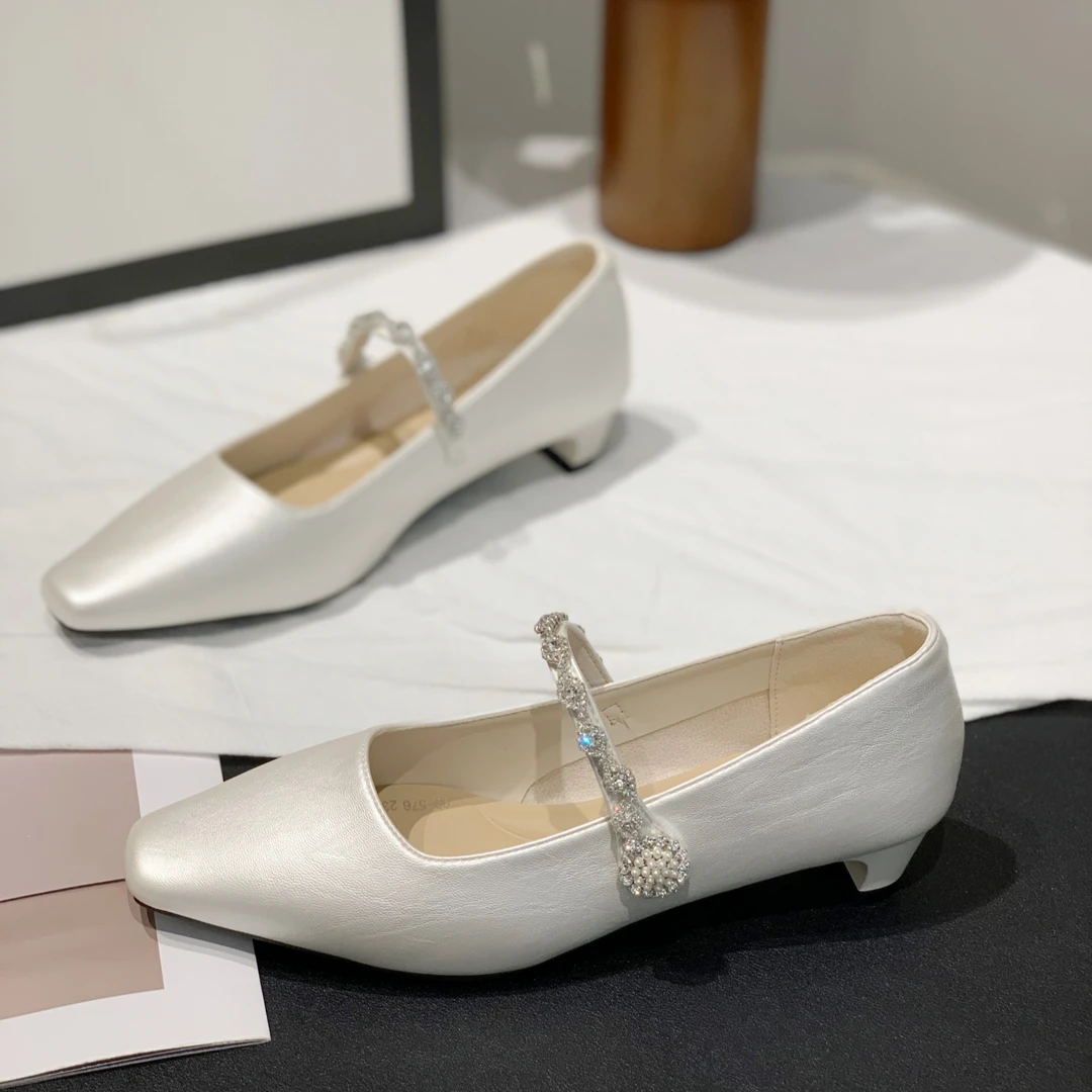 法式魔术贴水钻气质玛丽珍鞋女2025秋季新款仙女风绝美配裙子单鞋