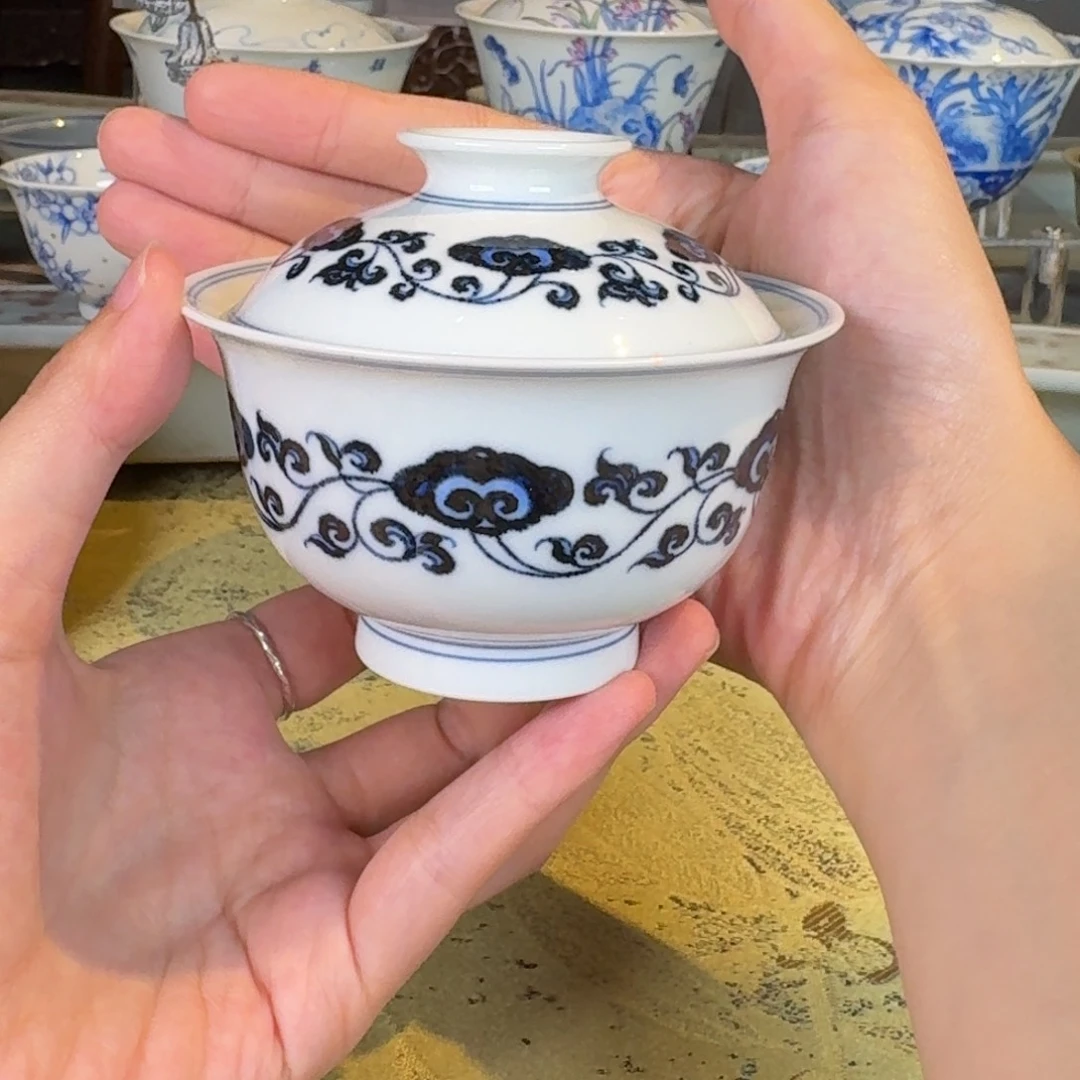 松风馆藏青花灵芝纹盖碗
