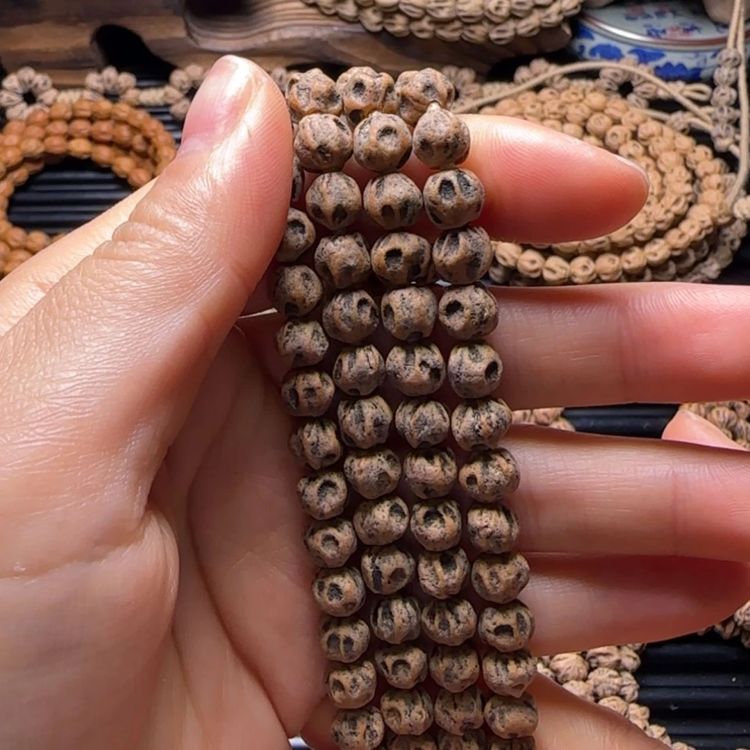 【闪购商品】吊坠柏香籽/百香籽R****.