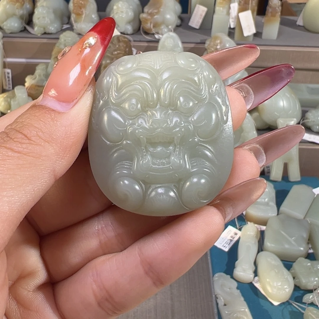 和田玉（糖玉）未镶嵌颈饰