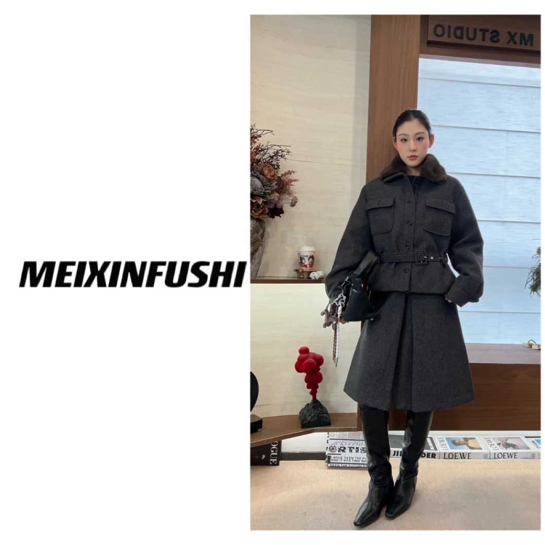 【Mei Xin】腰带毛领设计外套半裙羽绒套装/9266