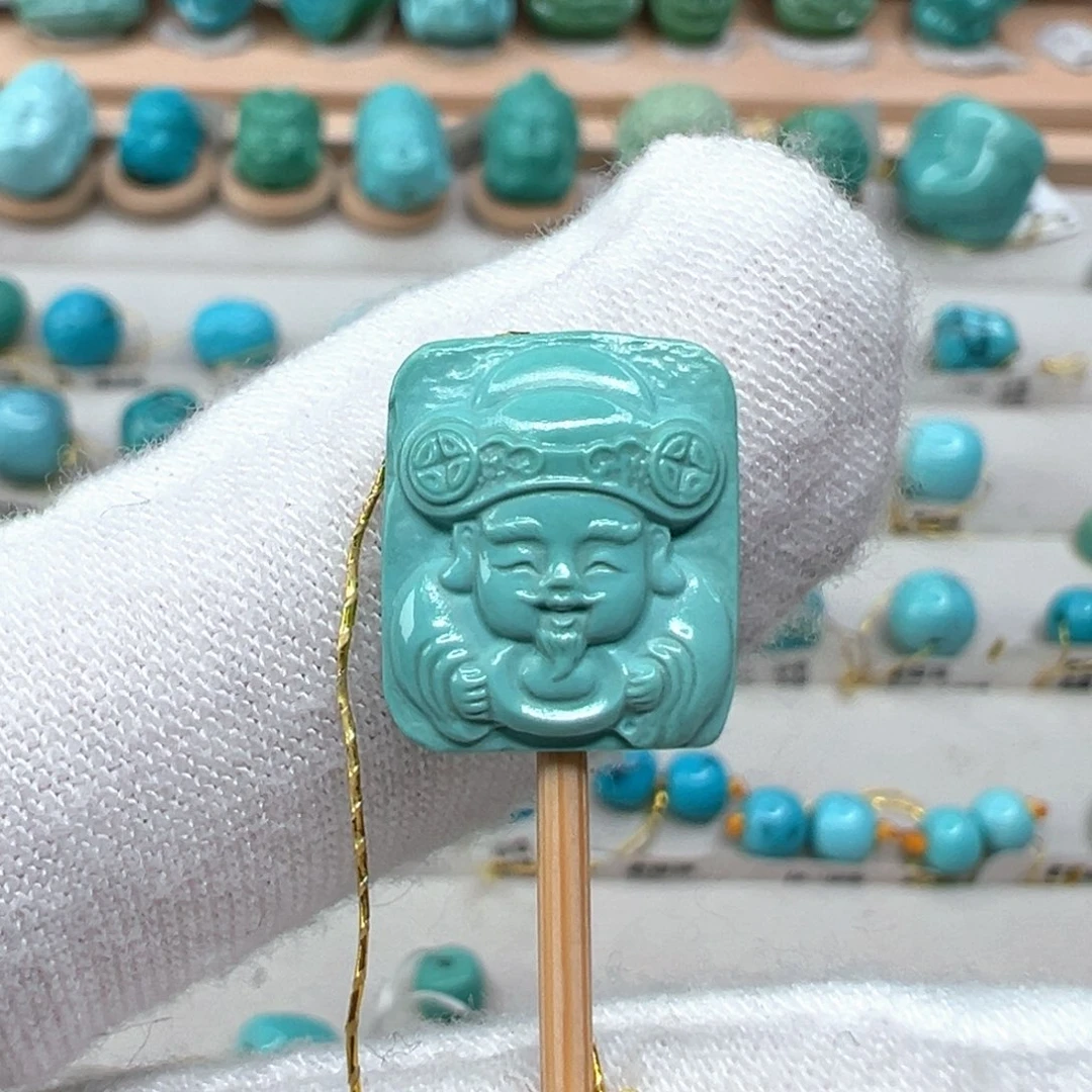 绿松石配饰未镶嵌向***?
