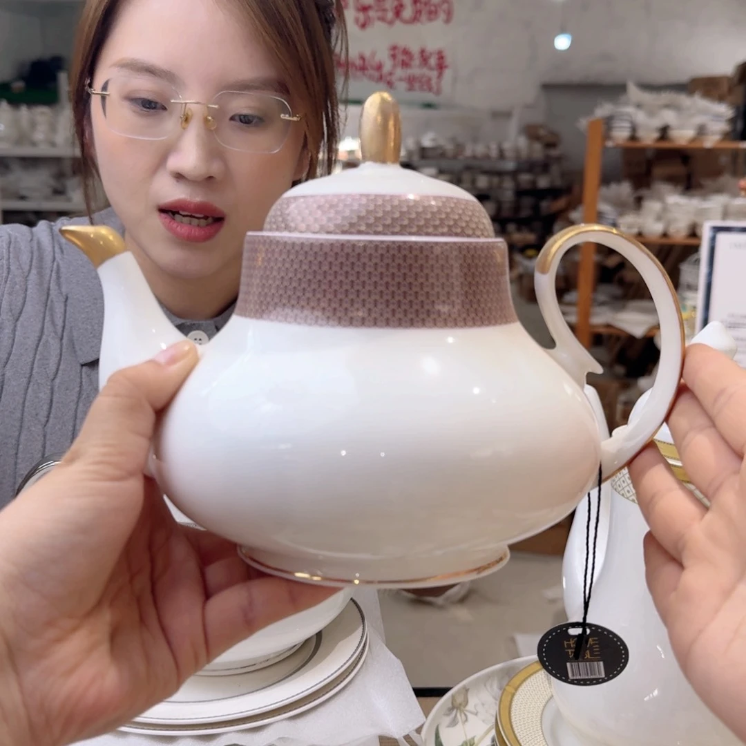 瓷瑕疵品不忒不还 高骨茶壶