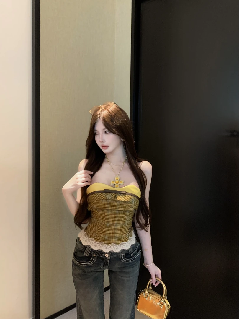 Yucii 2025新款性感辣妹抹胸上衣女修身显瘦内搭打底背心