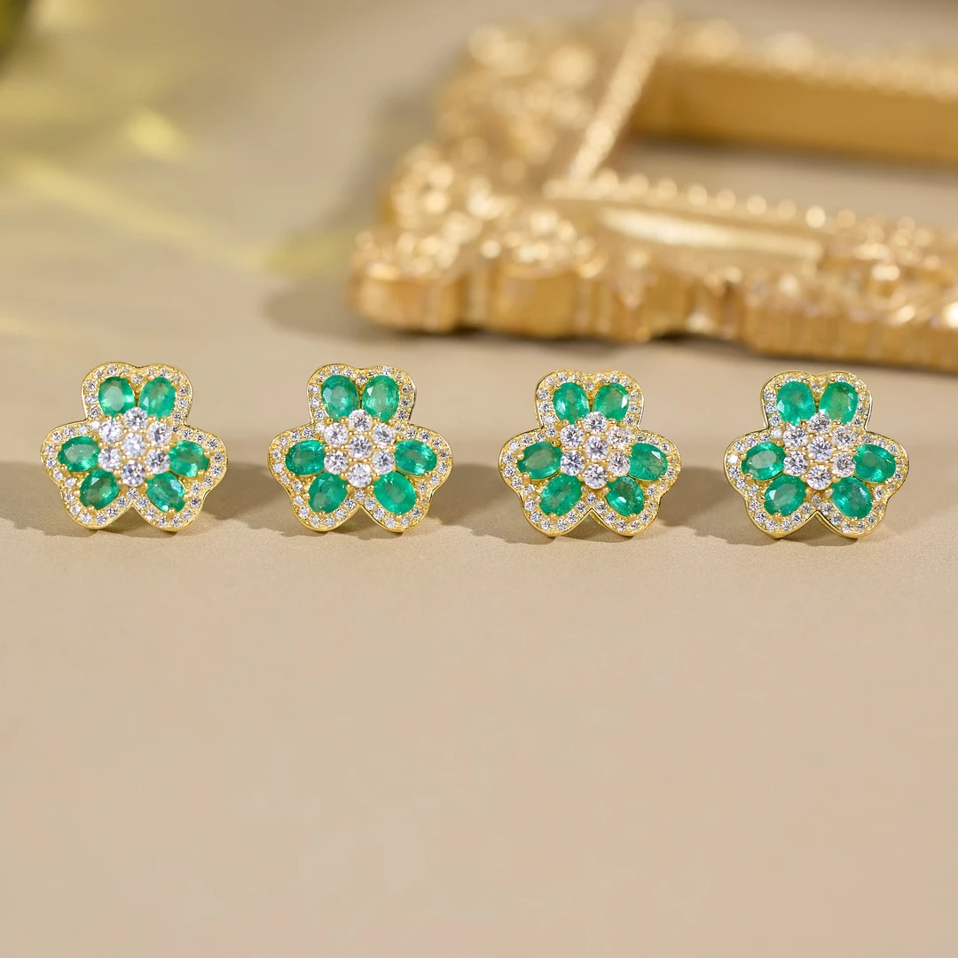 【歪歪】祖母绿花朵耳钉3*4（多样性发一）XB-H0862