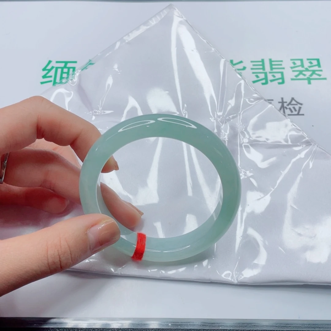 未镶嵌手镯翡翠手镯