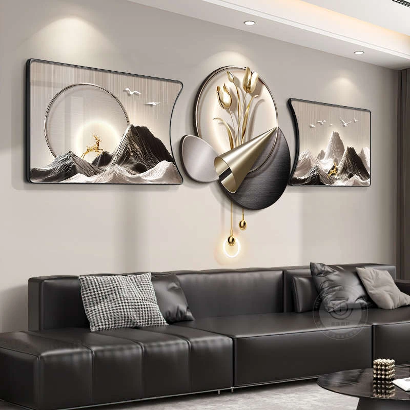 现代轻奢客厅钟表挂墙装饰画背有靠山高级感沙发背景墙挂画三联画