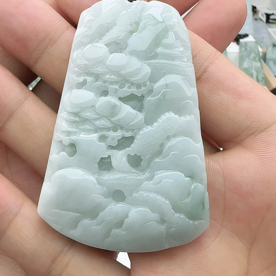 翡翠未镶嵌颈饰翡翠