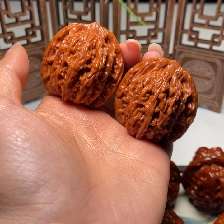 文玩核桃吊坠虎头41尺