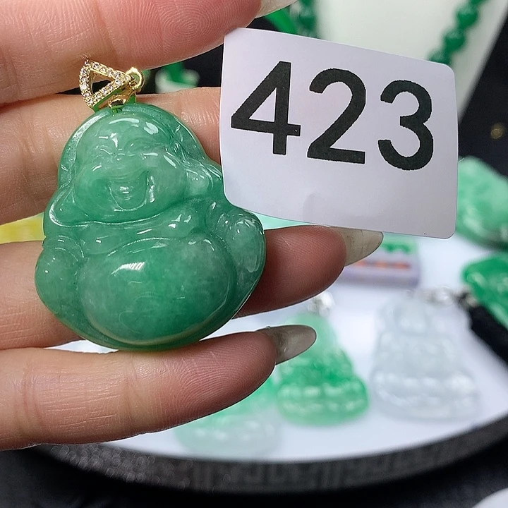 翡翠吊坠(赠链)未镶嵌