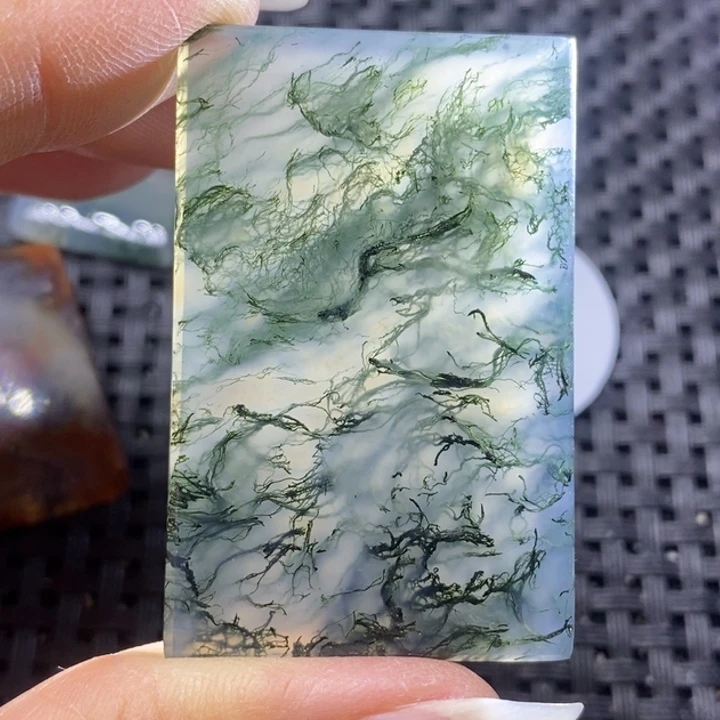 未镶嵌颈饰玛瑙/玉髓君*见