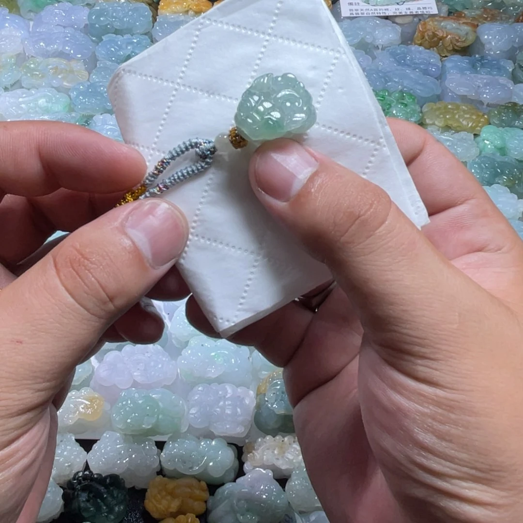 ****林翡翠未镶嵌颈饰天然