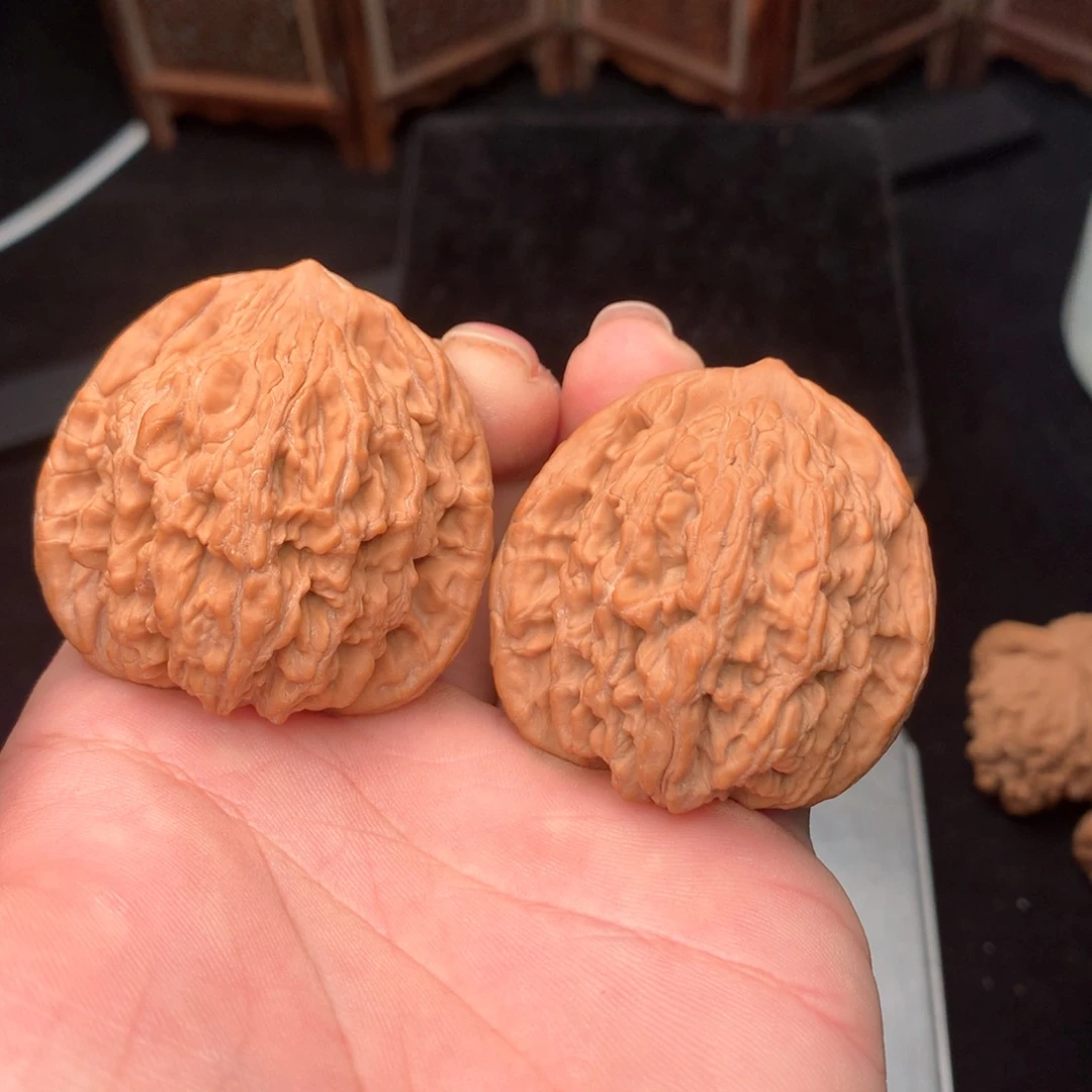 文玩核桃把件小****雨虎头