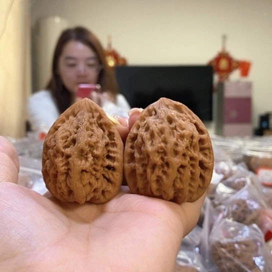 文玩核桃吊坠裤**盖39金公子修的厉害了点