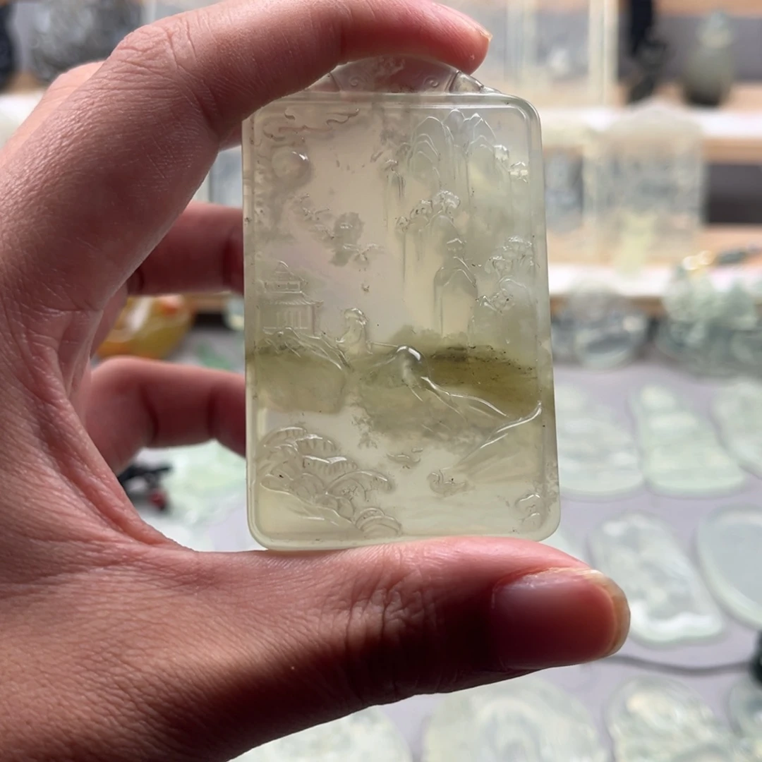 未镶嵌蛇纹石玉颈饰