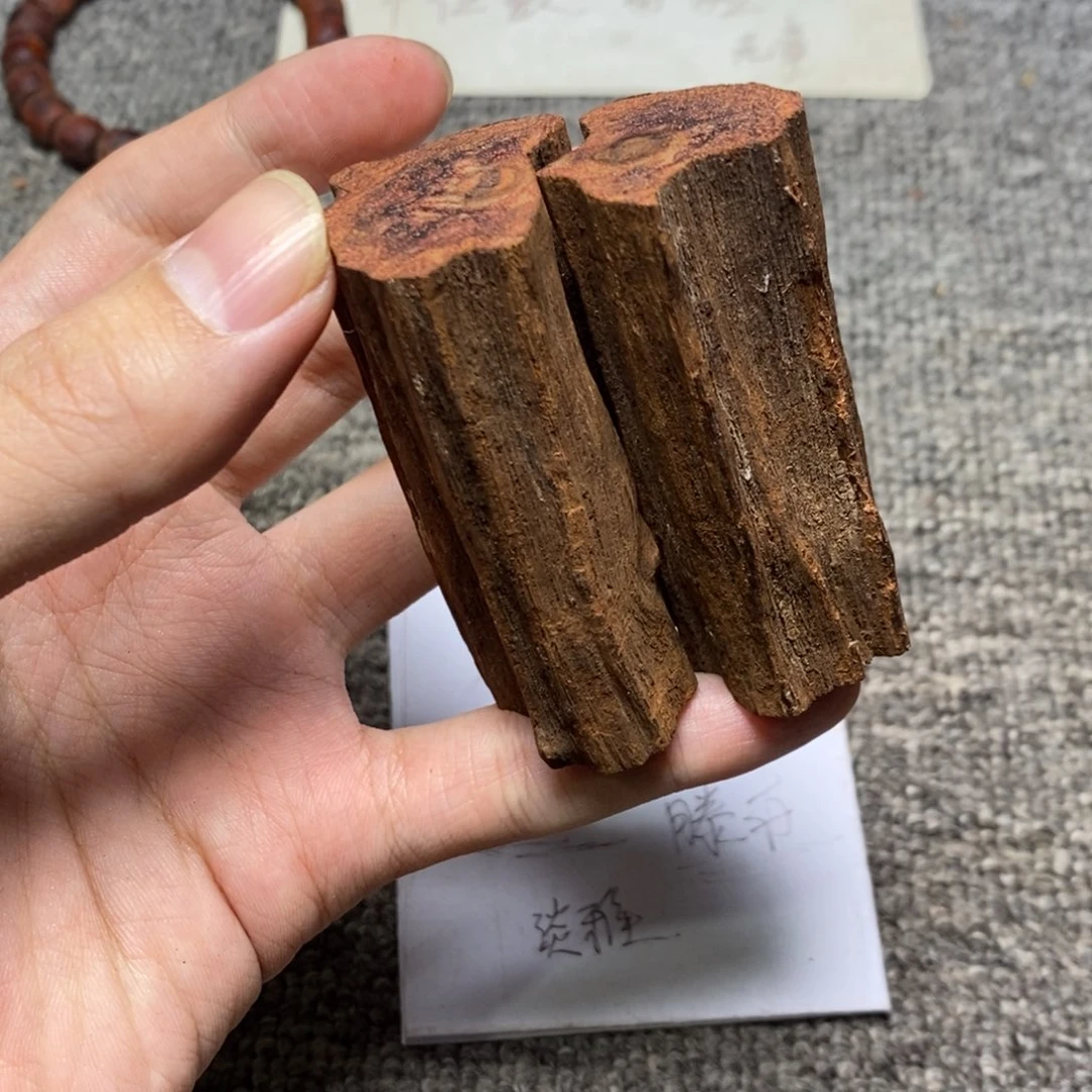 藤类降真香手把件随形