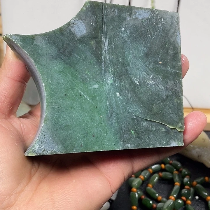 透闪石质玉未镶嵌珠宝半成品