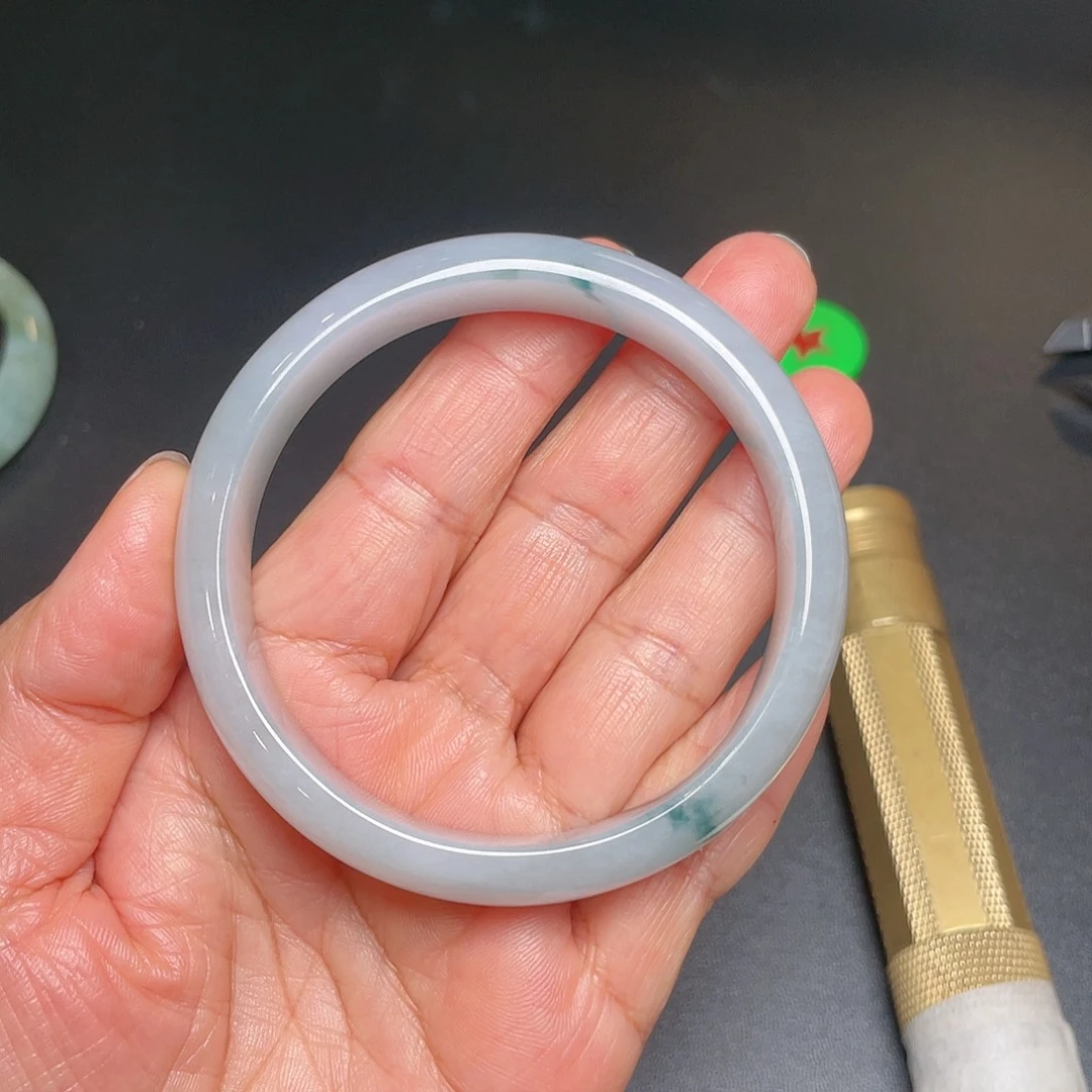 翡翠未镶嵌手镯飘花翡翠手镯