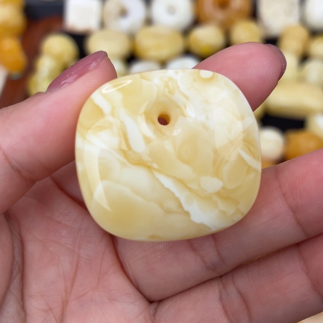 蜜蜡未镶嵌吊坠(不含链)藏扣