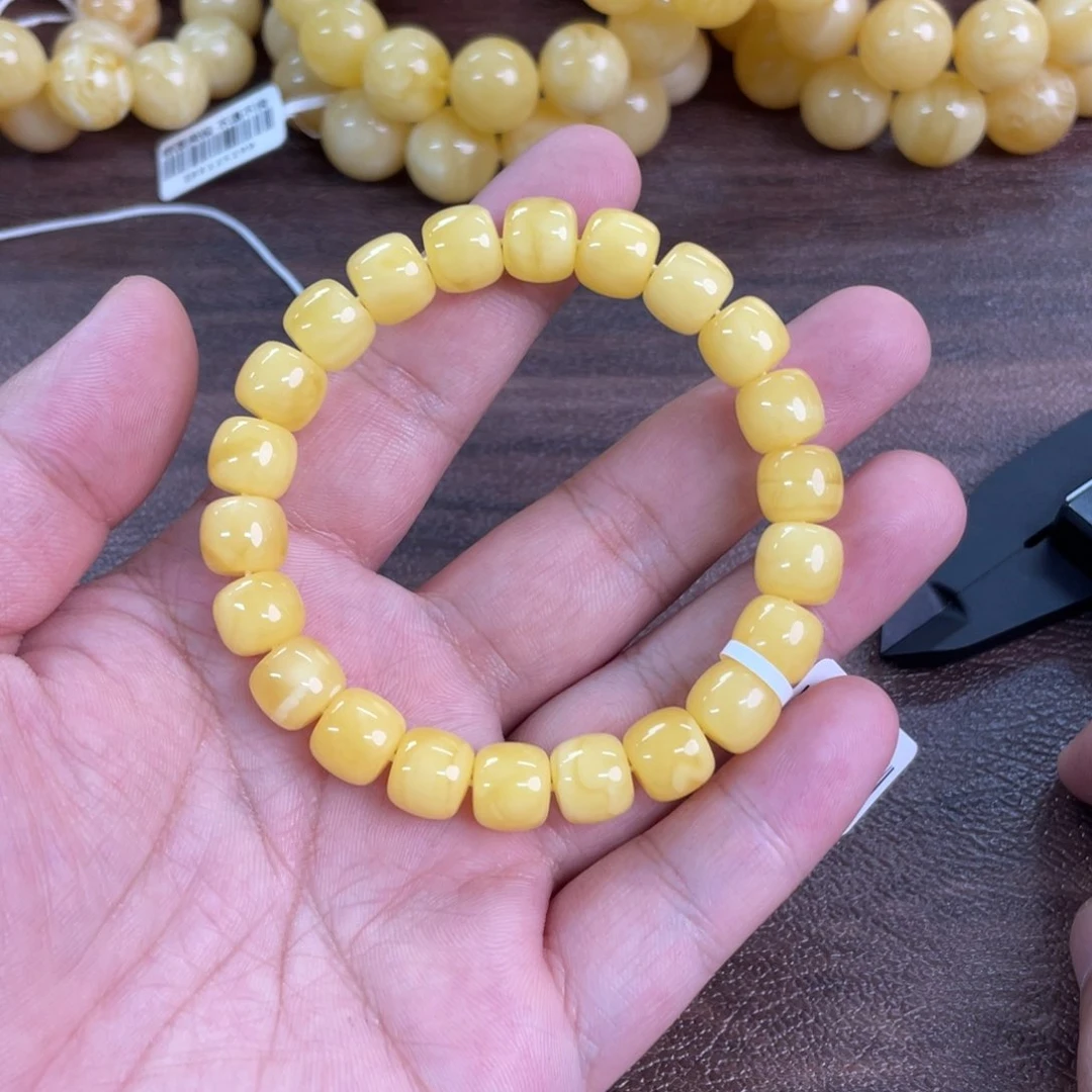 未镶嵌琥珀珠宝奇石116000000