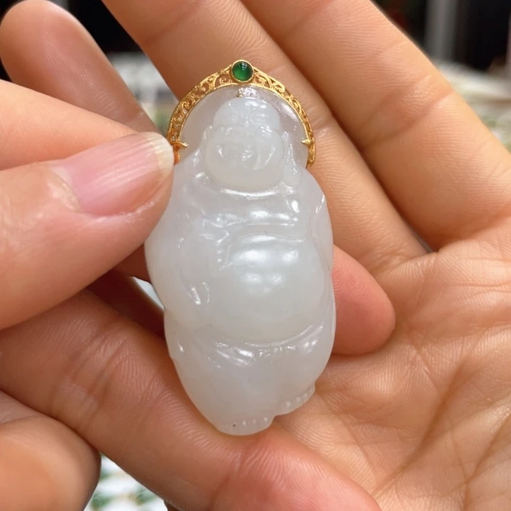 和田玉颈饰18K金镶嵌