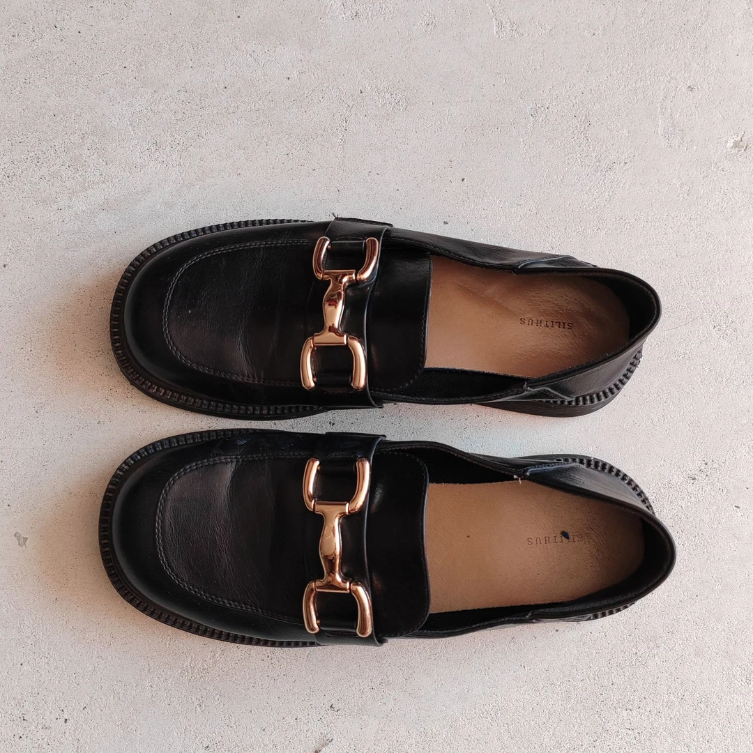 秋冬款鞋子百搭时尚