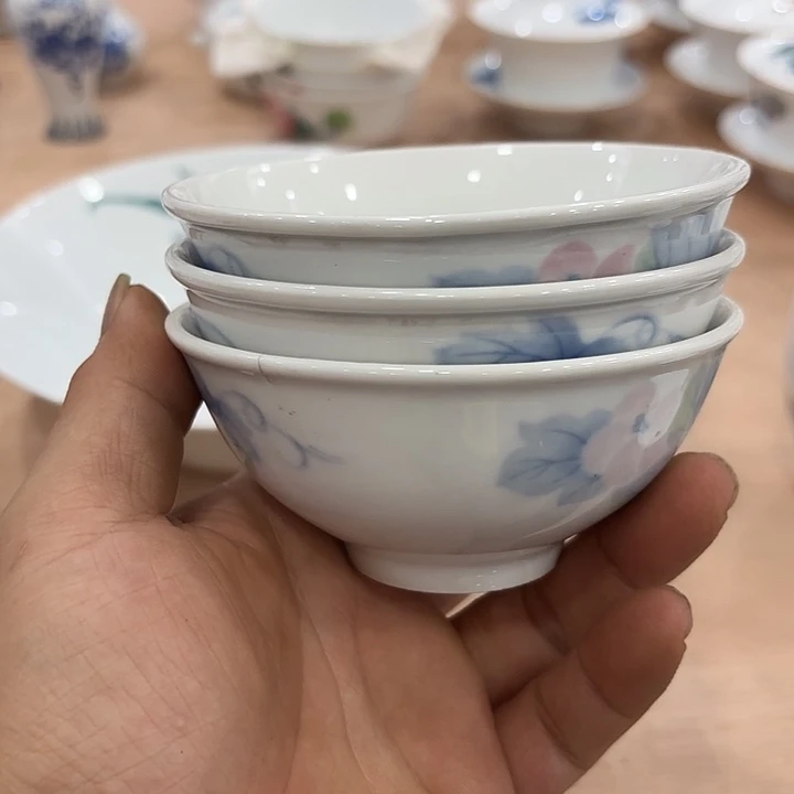 小茶碗10.5公分三个微瑕