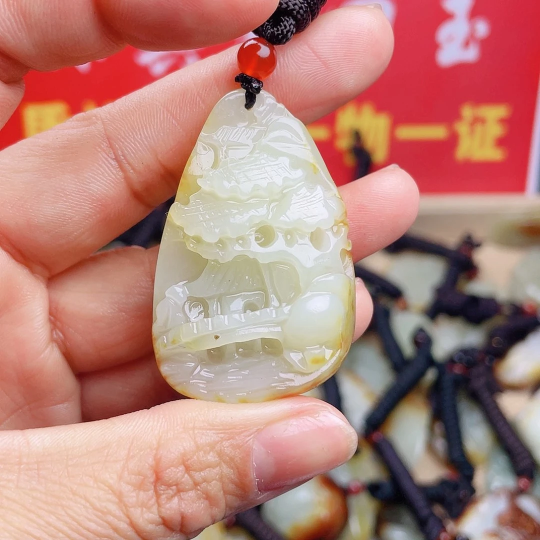 和田玉颈饰未镶嵌