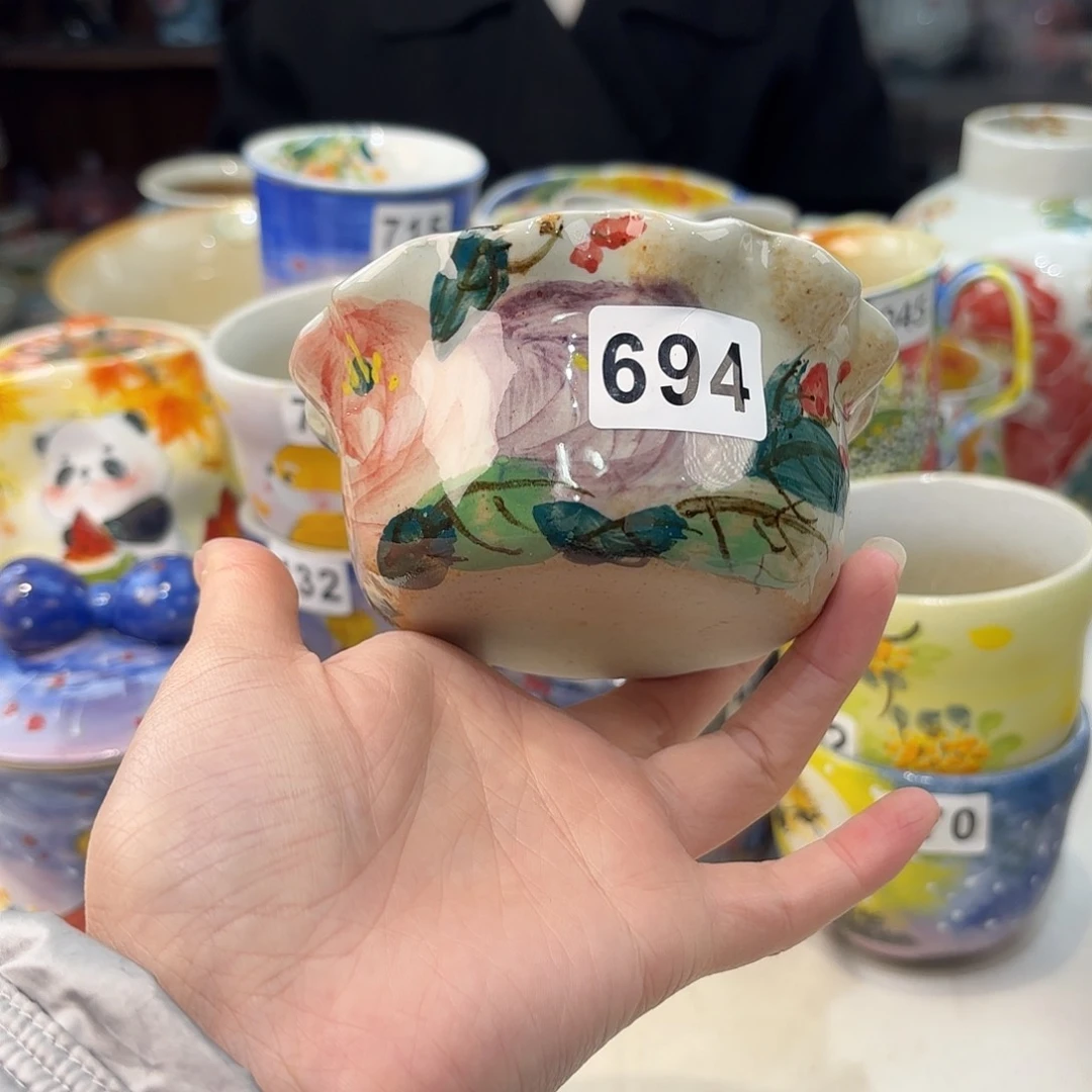 瓷片兔兔好可爱呀打