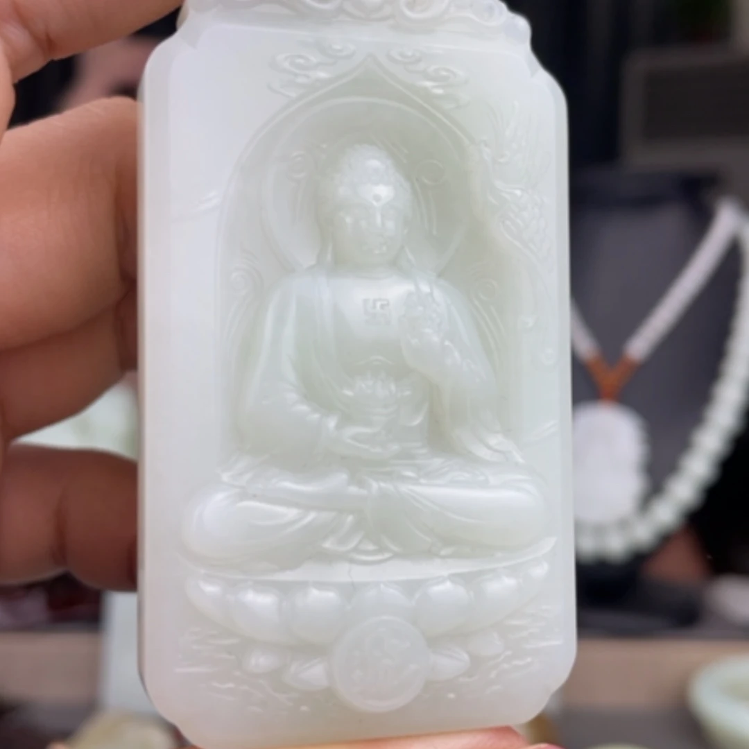 【闪购商品】颈饰未镶嵌和田玉