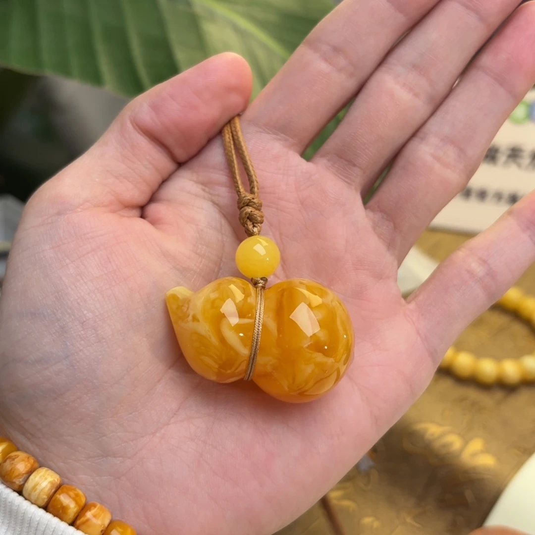 琥珀未镶嵌裸石焦皮料鸡油红妖花