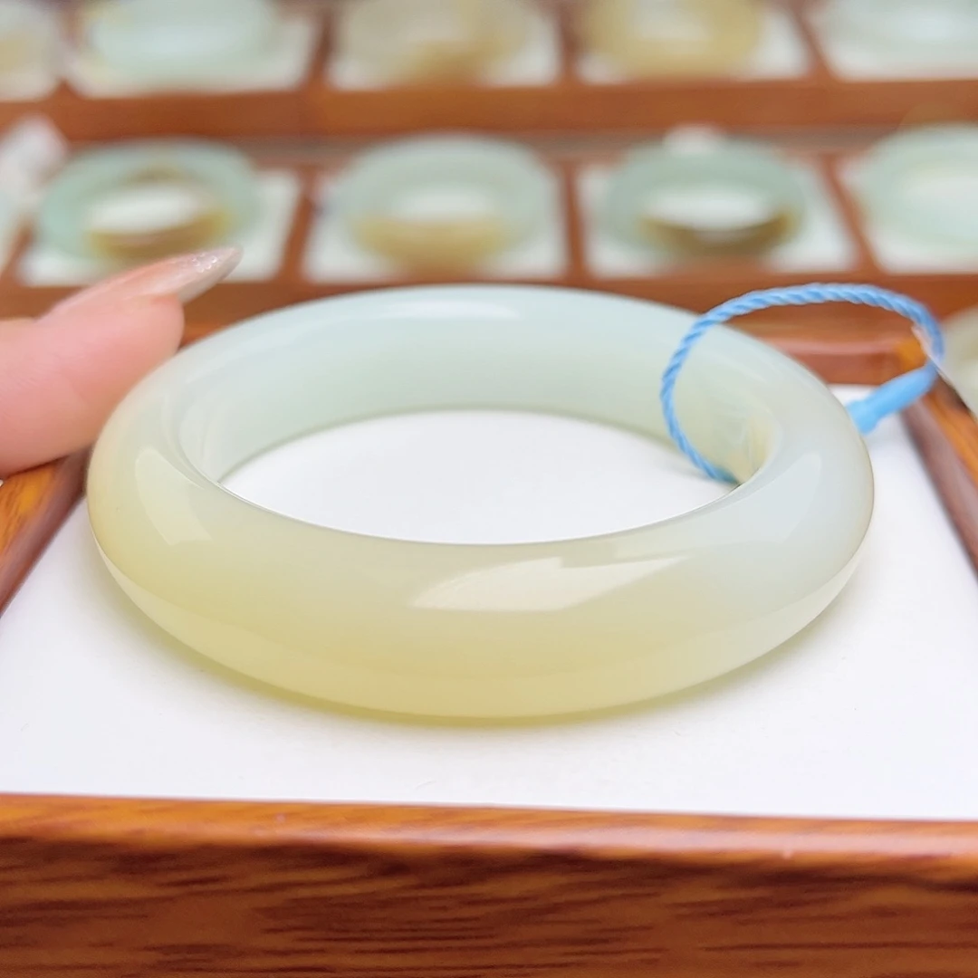 和田玉手镯未镶嵌53.1