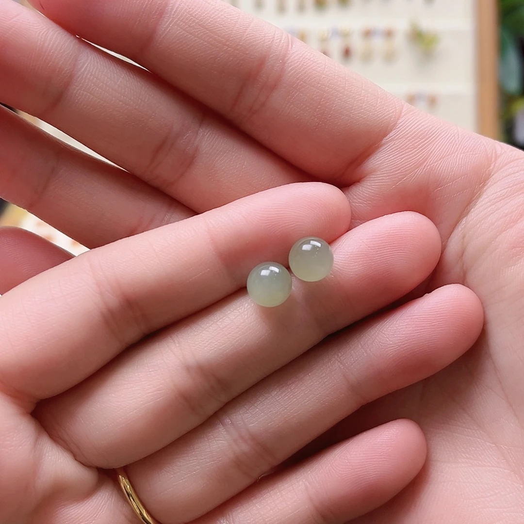 什****和田玉银S925镶嵌耳饰