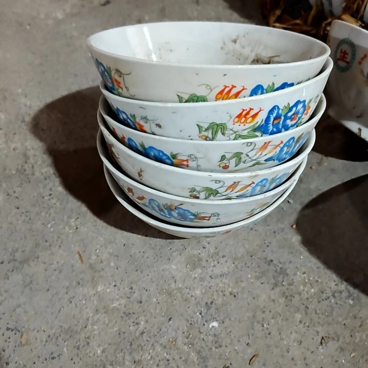 万***意盘子碗茶壶啥都有