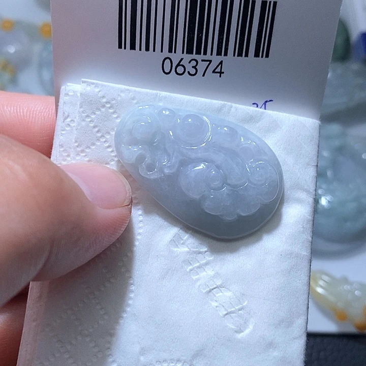 翡翠未镶嵌颈饰天光墟翡翠市场现金代购