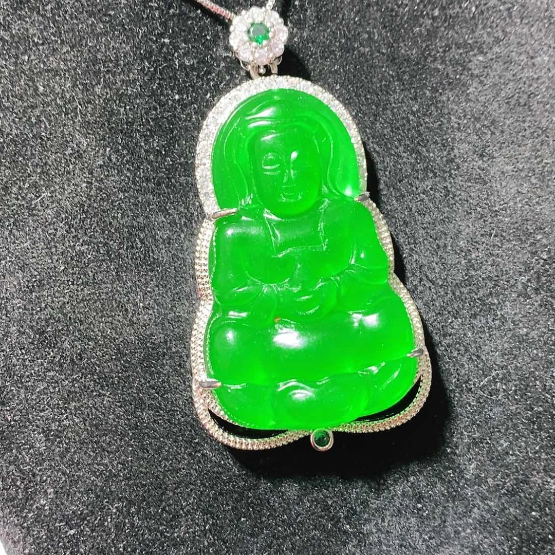 翡翠颈饰银S925镶嵌吊坠