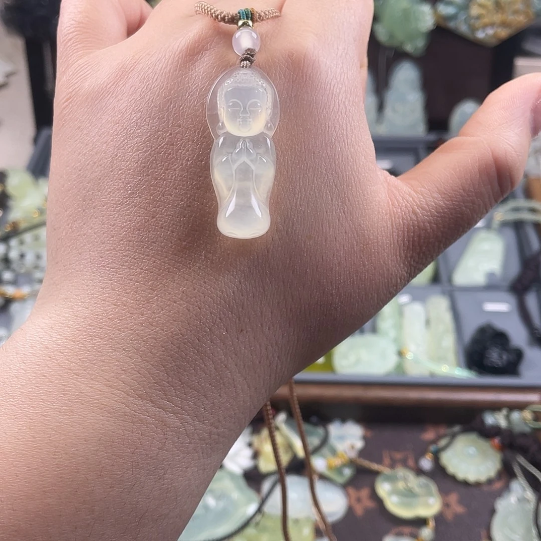 岫玉未镶嵌吊坠(赠链)