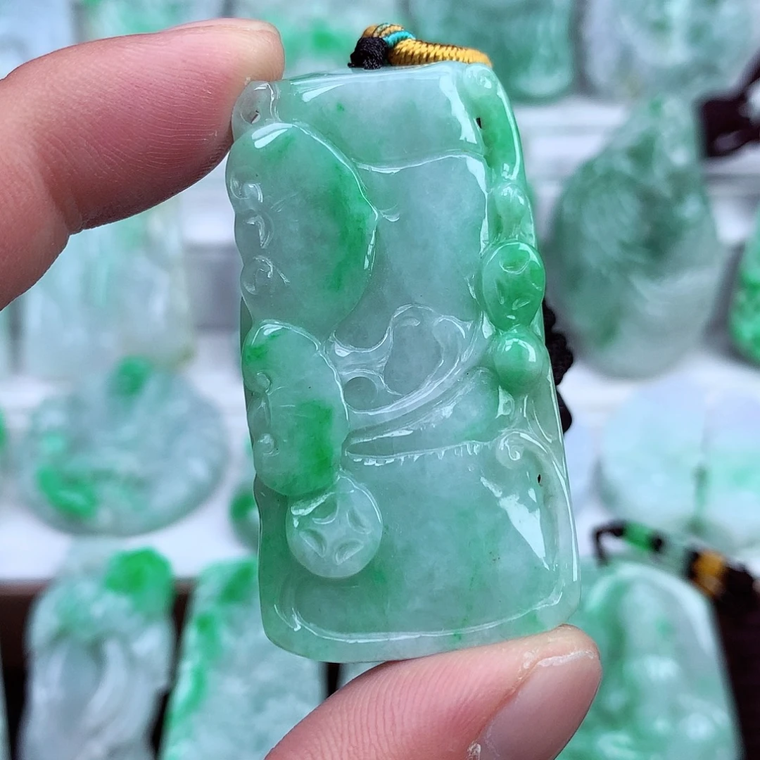 翡翠未镶嵌颈饰翡翠吊坠