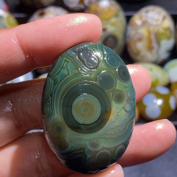 玛瑙/玉髓未镶嵌珠宝半成品16