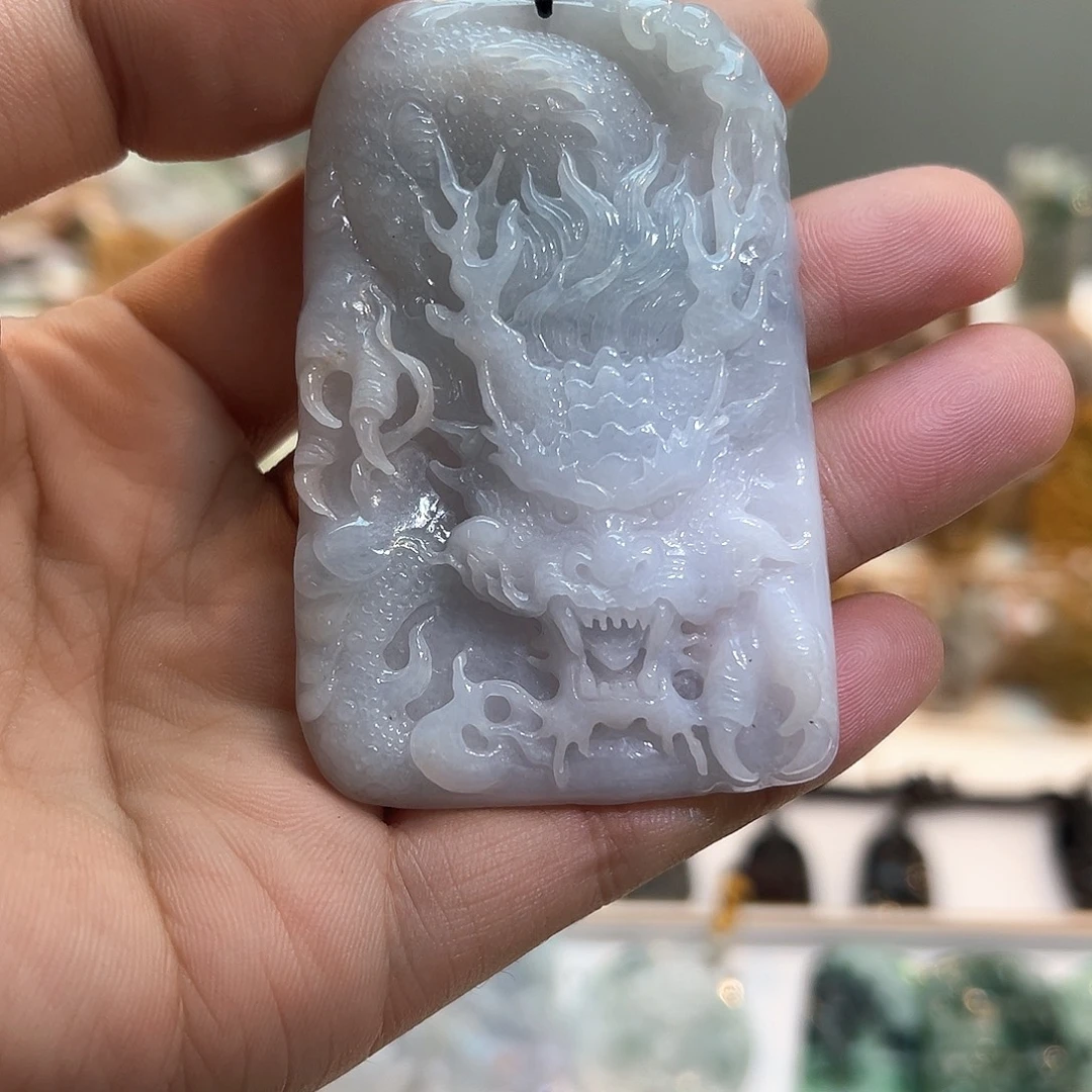 翡翠未镶嵌颈饰挂件