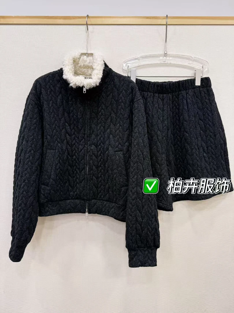 【柏卉服饰】毛领羊毛麻花套装