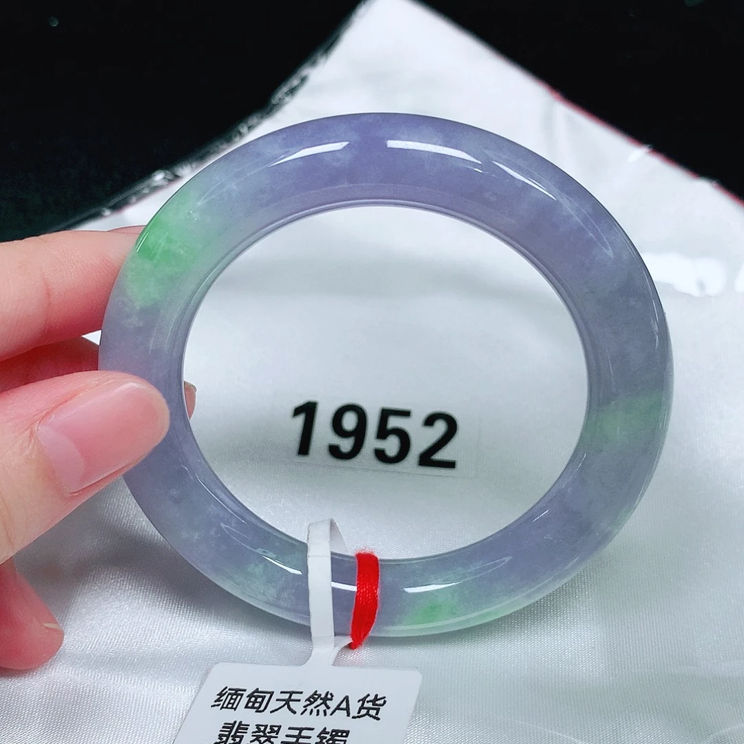 翡翠未镶嵌手镯（圆镯）