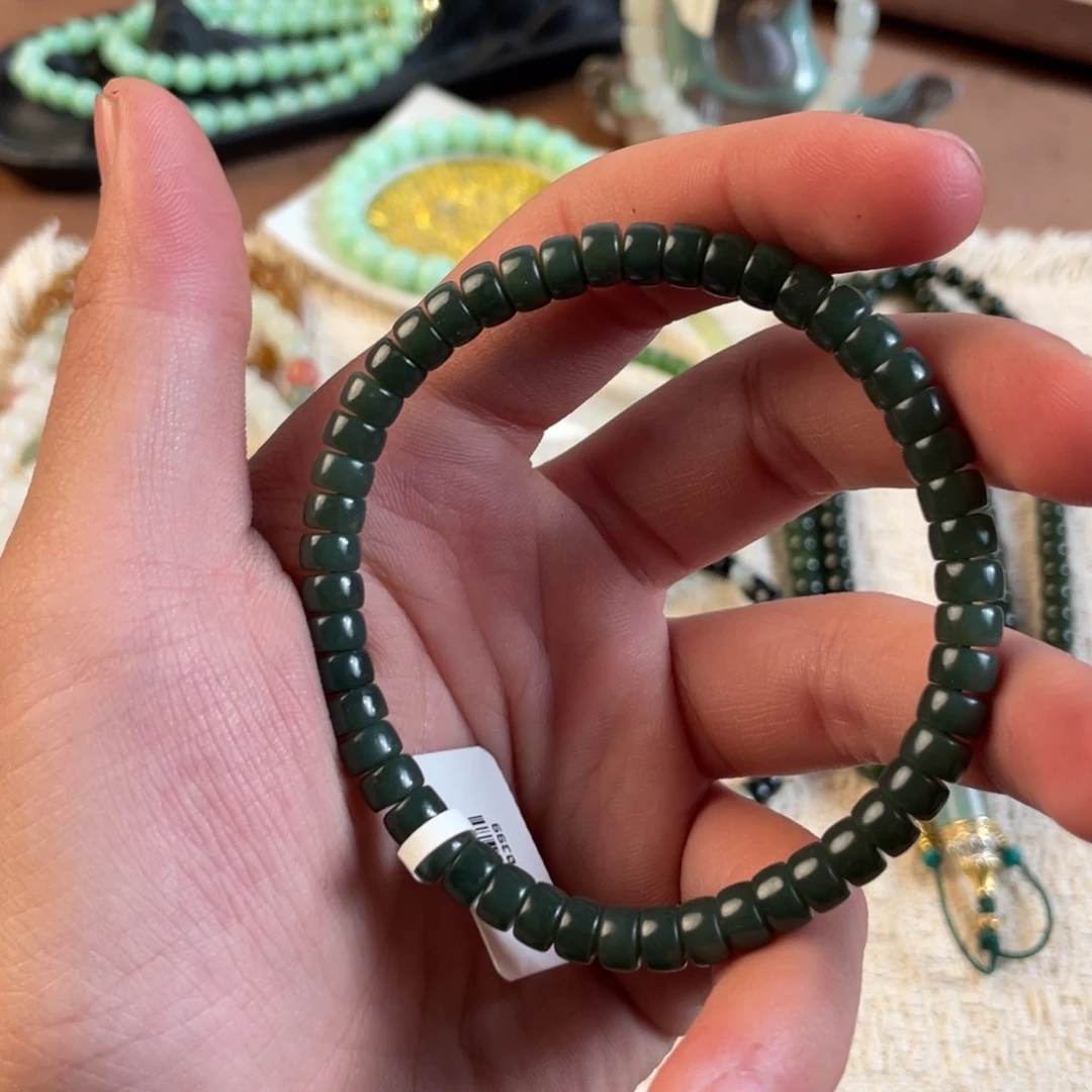 未镶嵌手链和田玉（糖玉）