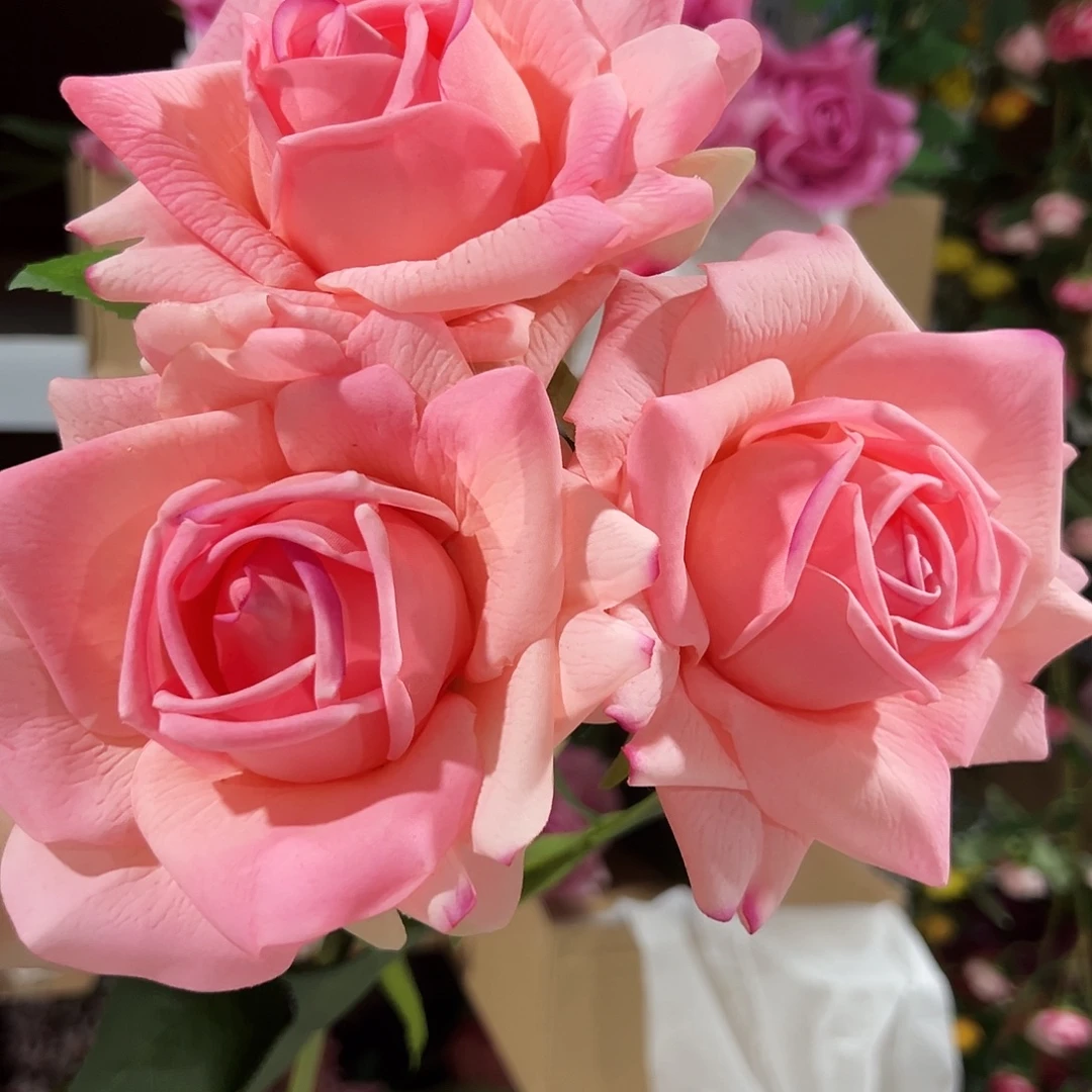 3枝深粉手感水晶玫瑰