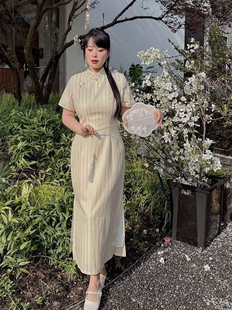 56146-惊鸿鹅黄色大码旗袍新中式改良气质年轻款女日常素雅绝美