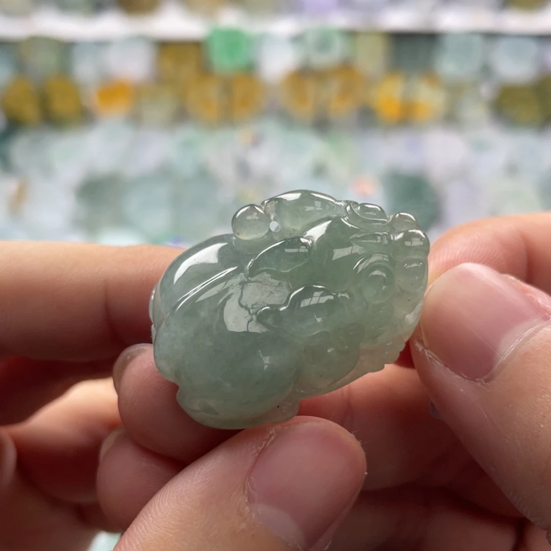 翡翠未镶嵌颈饰貔貅11