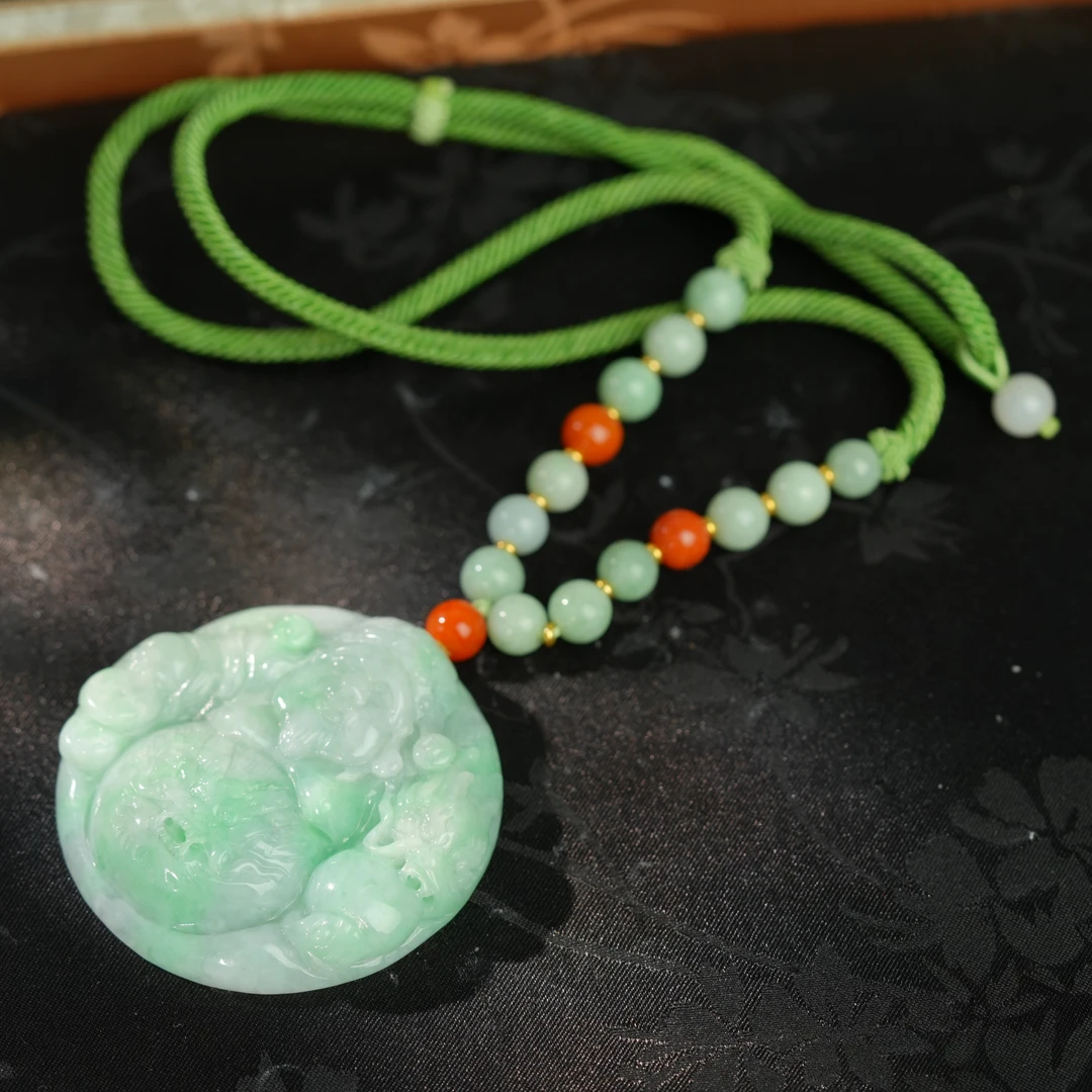 【初见珠宝】翡翠吊坠30-C1M299X140【多样性发一件】约54mm+