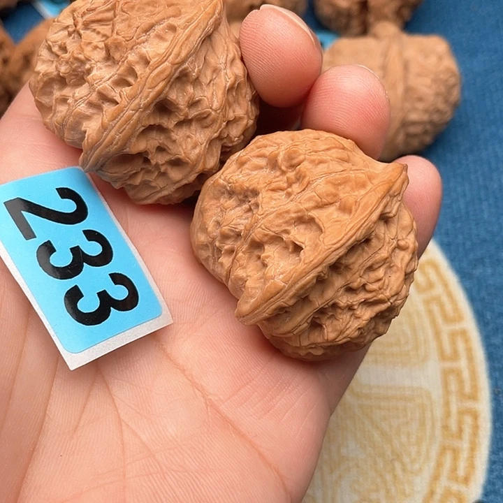 梨***春把件文玩核桃核桃